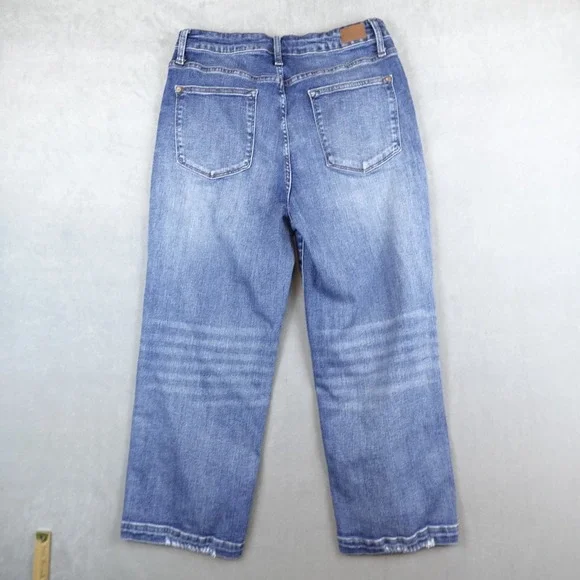 Judy Blue Jeans High Waisted Wide Leg Crop Size 13/31 Medium Wash - Picture 7 of 8